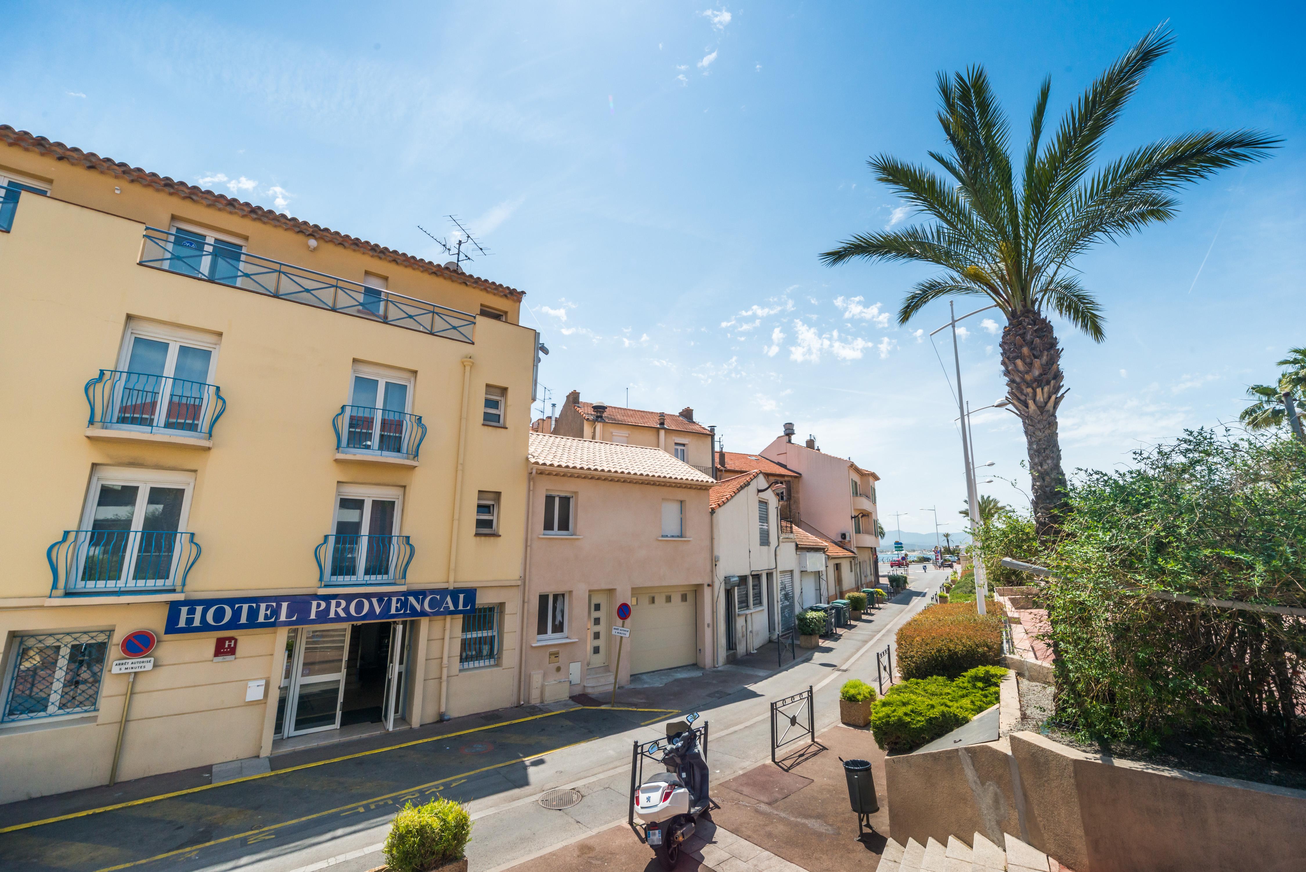Hotel Provencal Saint-Raphael  Exterior photo